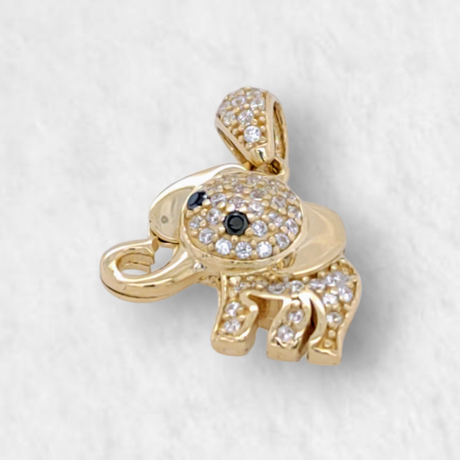 Exploring Elefante De Oro: Images, Graphics, and Product Listings